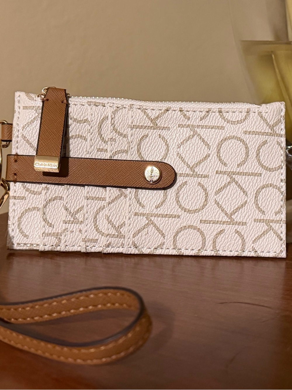 Calvin Klein Leather Wristlet Wallet Credit Card Organizer -
